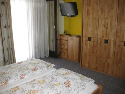 Hostal G�stehaus Stroitz