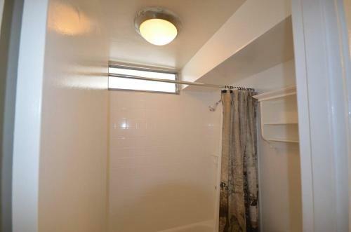 Apartamento Kuhio Village 907a Queen Studio Kitchenette