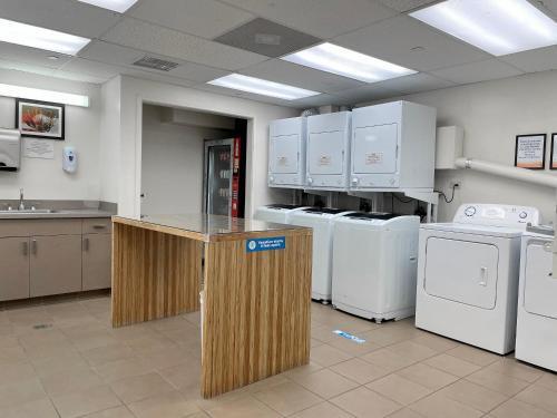 Apartamento 440 Olohana St #1606