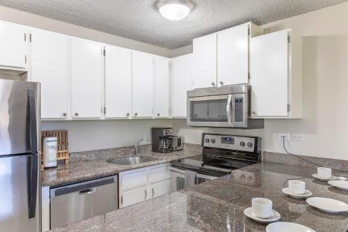 Apartamento 2140 Kuhio Ave #607