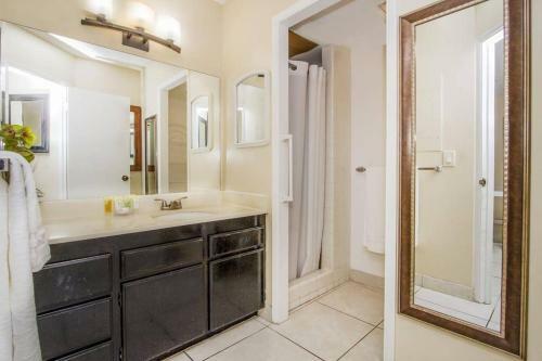 Apartamento Royal Kuhio Penthouse With Ocean View On 35th Floor