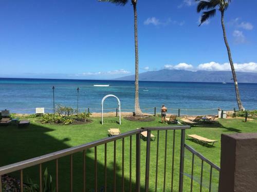 Royal Kahana 104