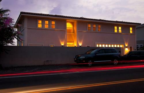 Hale Honu - Spectacular Oceanfront Home W/ Central A/c Wading Pool & Hottub