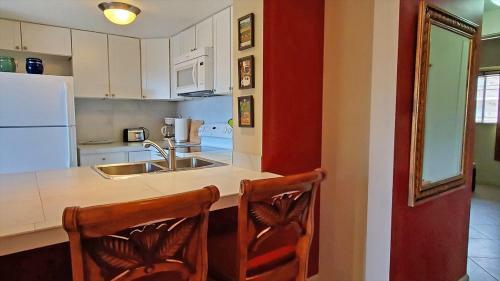 Perfect Downtown Location L 1 Bd L 1 Ba