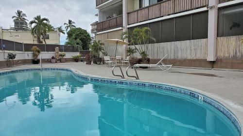 Perfect Downtown Location L 1 Bd L 1 Ba