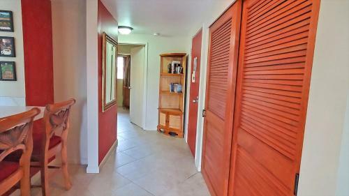Perfect Downtown Location L 1 Bd L 1 Ba