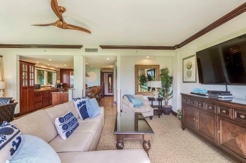 Waipouil Beach Resort Exquisite Oceanfront Villa AC Pool