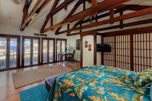Black Sand Beach House Home