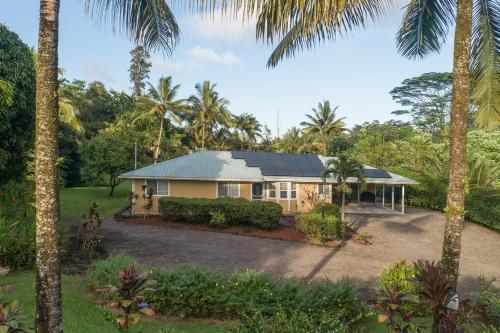 Hale O Makani Home