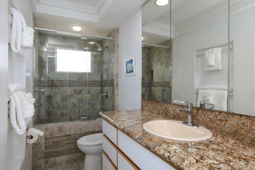 Hotel Royal Mauian #202 By Ali'i Resorts