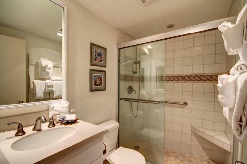 Hotel Royal Mauian #403 By Ali'i Resorts