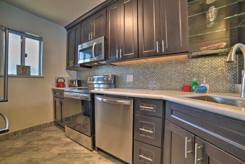 Beachfront Kihei Sanctuary With Lanai And Ocean Views!