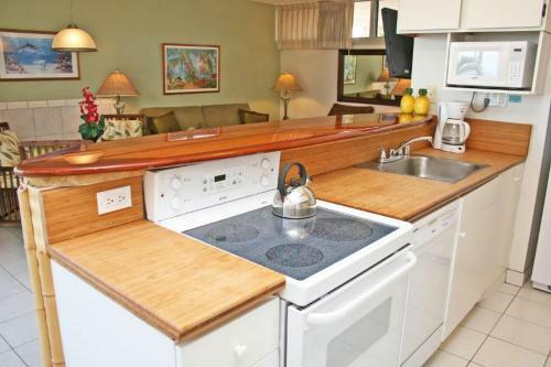 Hotel Kamaole Nalu #302 By Ali'i Resorts