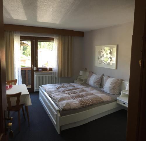 Bed & Breakfast Pension Ostbach