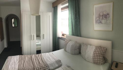 Bed & Breakfast Pension Ostbach