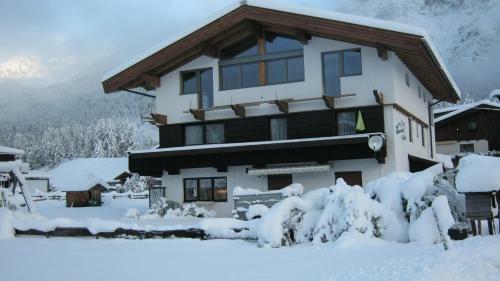 Bed & Breakfast Haus Karwendelblick