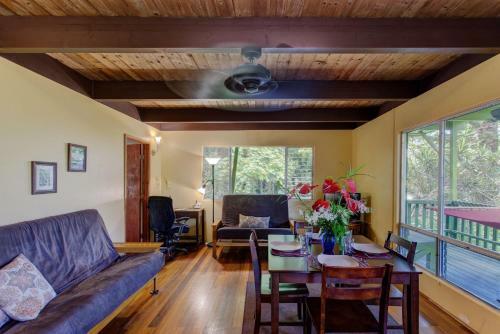 Kehena Treetop Bungalow Home