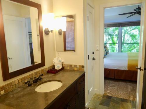 Aina Nalu Infinity Pool & Cabana Full AC