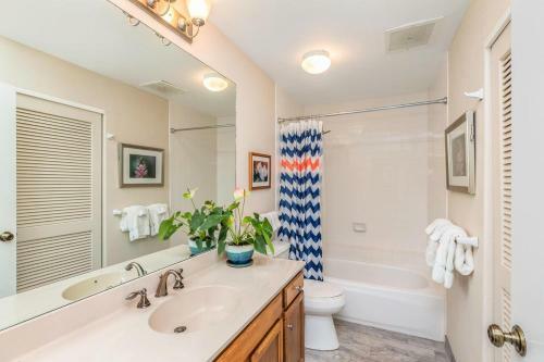Apartamento Hale Moi 112a, King Bed, Kitchen, Washer Dryer, Ac, Sunsets Condo