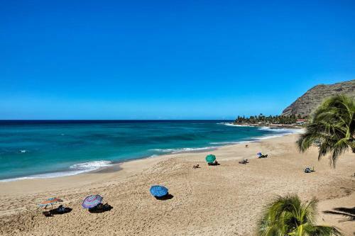 Apartamento Updated Makaha Condo With Pool And Ocean-view Lanai!