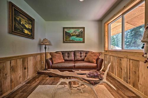Cozy Countryside Cabin In Robie Creek Pk