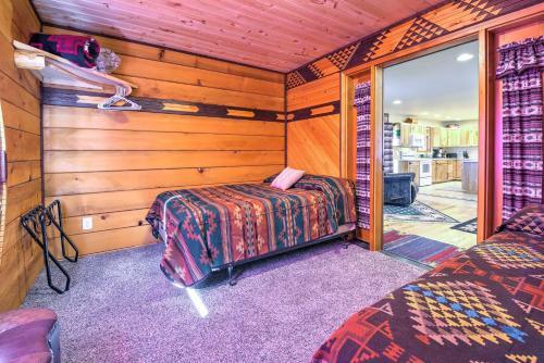 Garden Valley Cabin With Teepee, Deck And Mtn Views!
