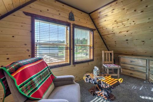 Garden Valley Cabin With Teepee, Deck And Mtn Views!