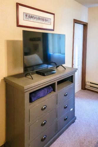 Private Cabin, 5-min Drive To Hot Springs And Golf!