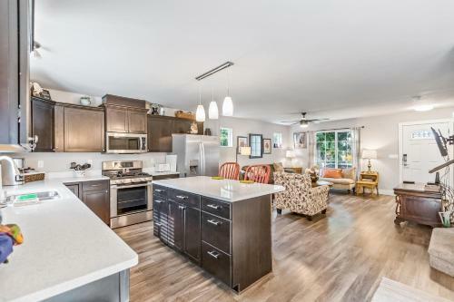 Walnut Avenue Getaway