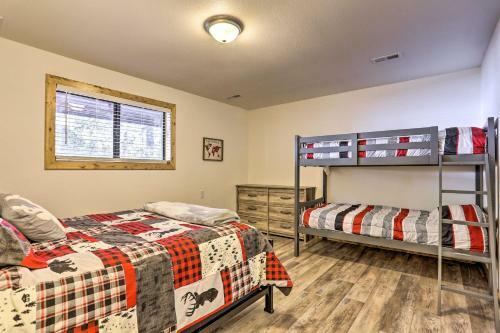 Upscale Cabin With Mountain Views And Large Game Room!