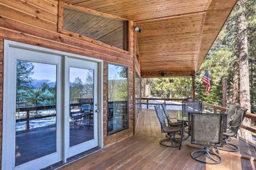 Upscale Cabin With Mountain Views And Large Game Room!