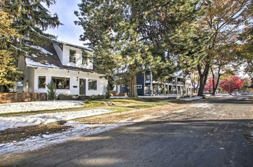 Charming Downtown Coeur Dalene Home With Yard!