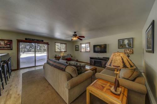Lakefront Escape By Casago Mccall - Donerightmanagement