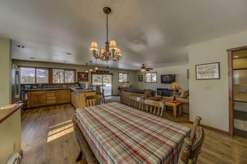 Lakefront Escape By Casago Mccall - Donerightmanagement