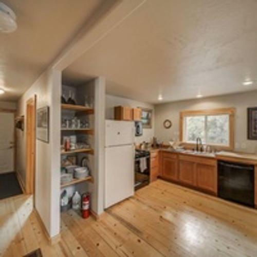 Cascade Log Cabin By Casago Mccall - Donerightmanagement