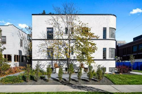 Apartamento Classic Luxury With A Quick Walk To Downtown Cuisine