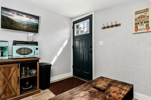 Hostal Guest House With Hot Tub And Greenbelt Access
