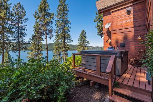 Camp Runamuck Idaho Bed And Breakfast
