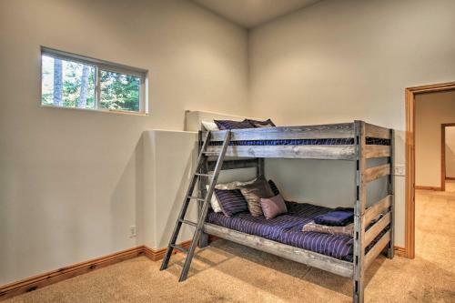 Spacious Hayden Lake House - 3 Minutes To Marina!