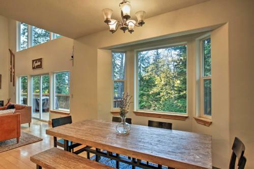 Spacious Hayden Lake House - 3 Minutes To Marina!