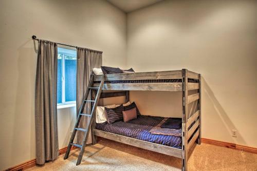 Spacious Hayden Lake House - 3 Minutes To Marina!