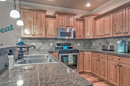 Luxe Home With Pool Access 9 Mi To Downtown Boise!