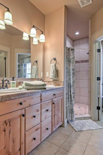 Luxe Home With Pool Access 9 Mi To Downtown Boise!