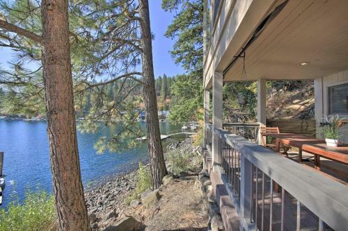 Apartamento Waterfront Lake Studio With Deck And Beach Access!