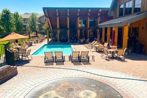 Sweetwater Hideaway