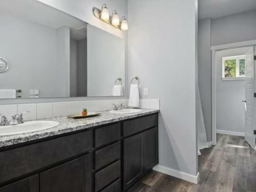 Getaway In Garden City At Coffey Villas