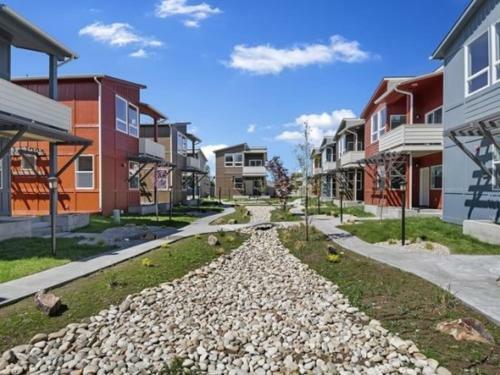 Getaway In Garden City At Coffey Villas