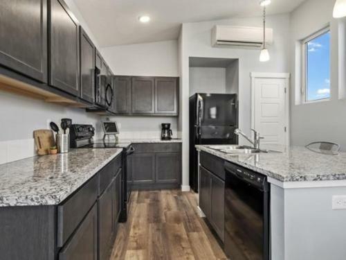 Getaway In Garden City At Coffey Villas