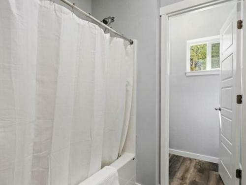 Getaway In Garden City At Coffey Villas