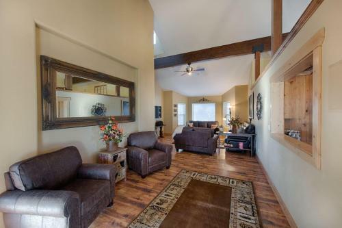 Broken Ridge Ranch By Casago Mccall - Donerightmanagement
